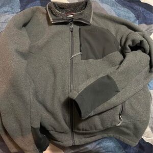 Mens North Face Charcoal Fleece Jacket Size XL . Only worn once .
